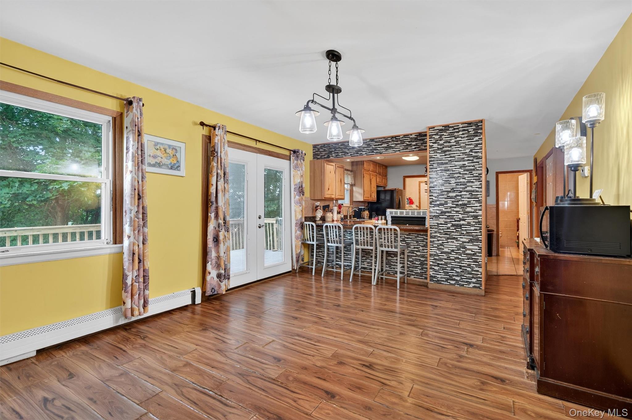 16 Oakland Avenue, Chester, NY 10918