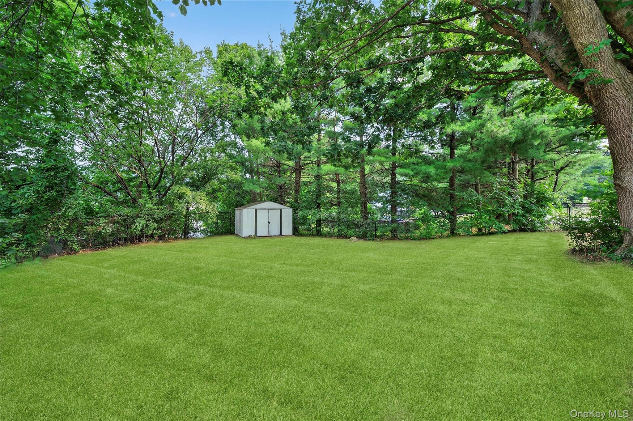 16 Oakland Avenue, Chester, NY 10918