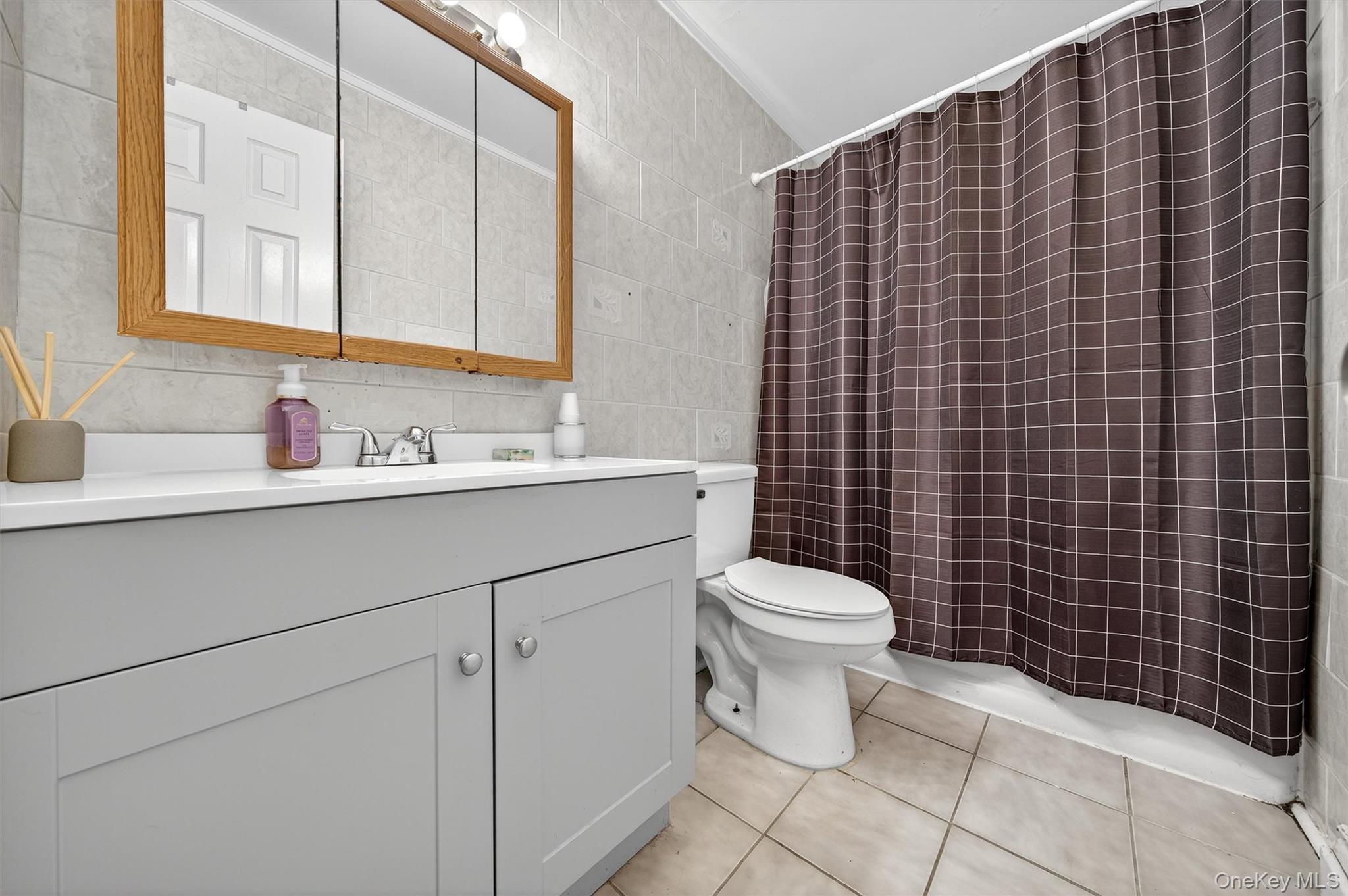 16 Oakland Avenue, Chester, NY 10918