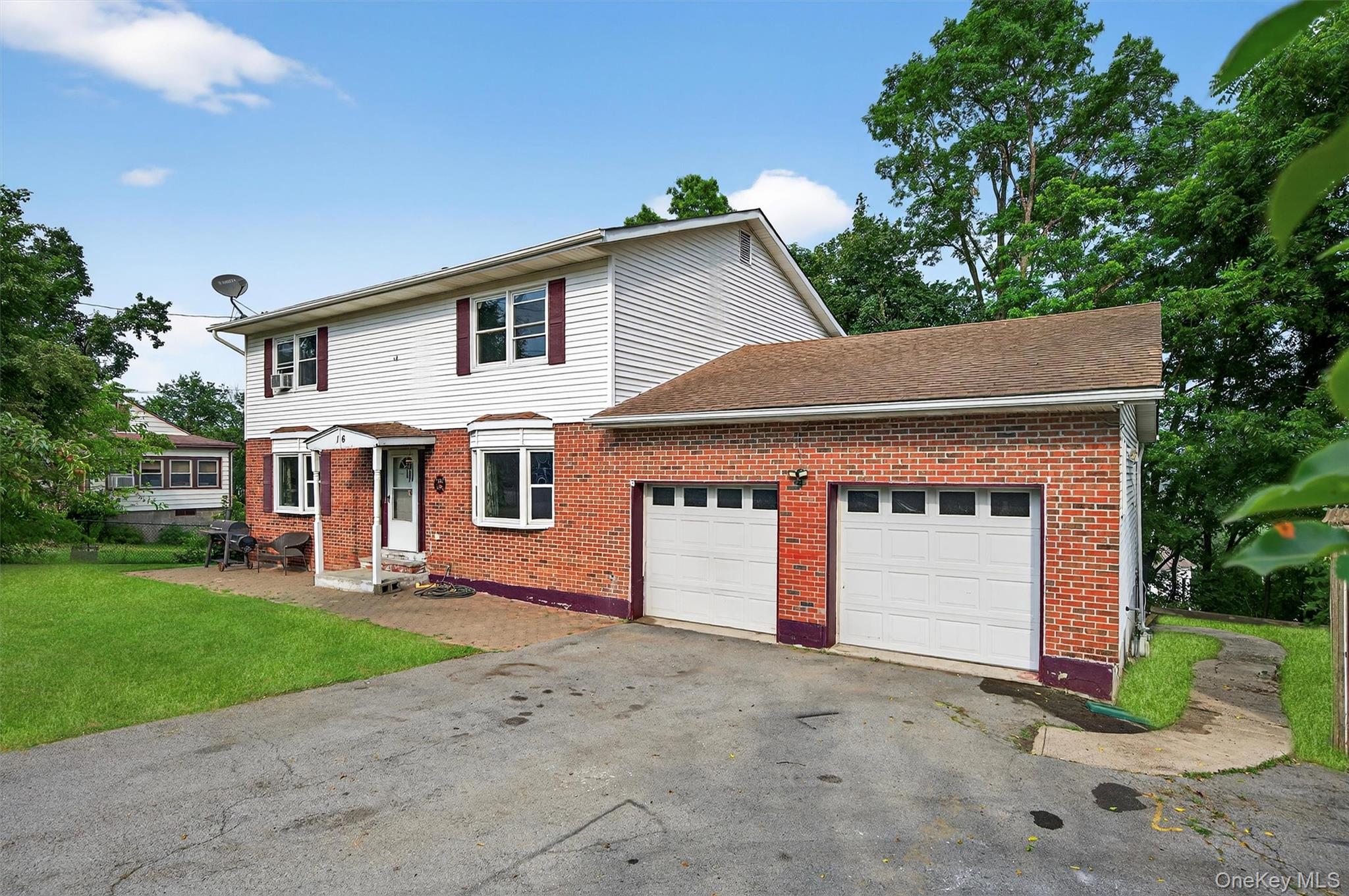 16 Oakland Avenue, Chester, NY 10918