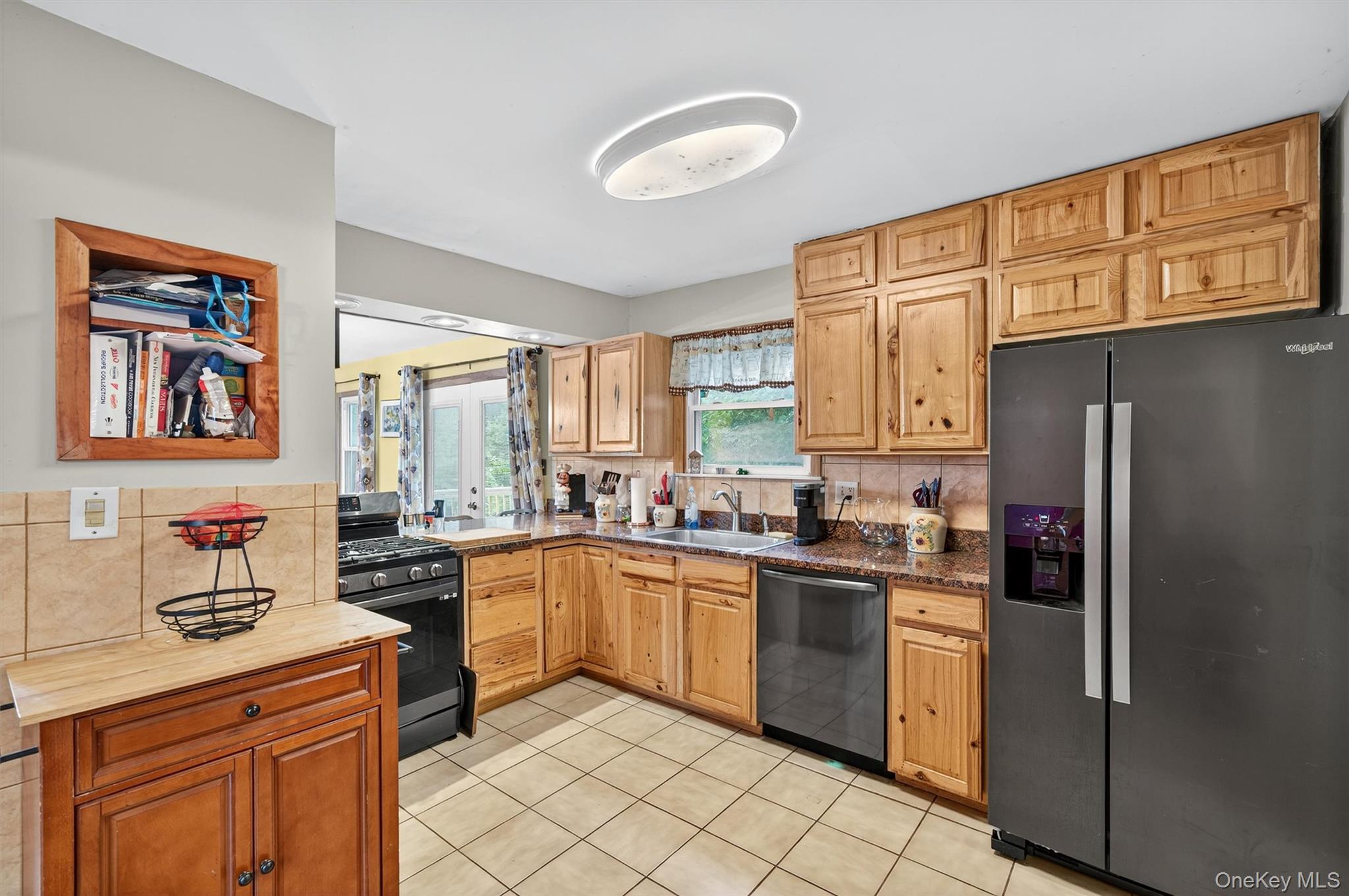 16 Oakland Avenue, Chester, NY 10918