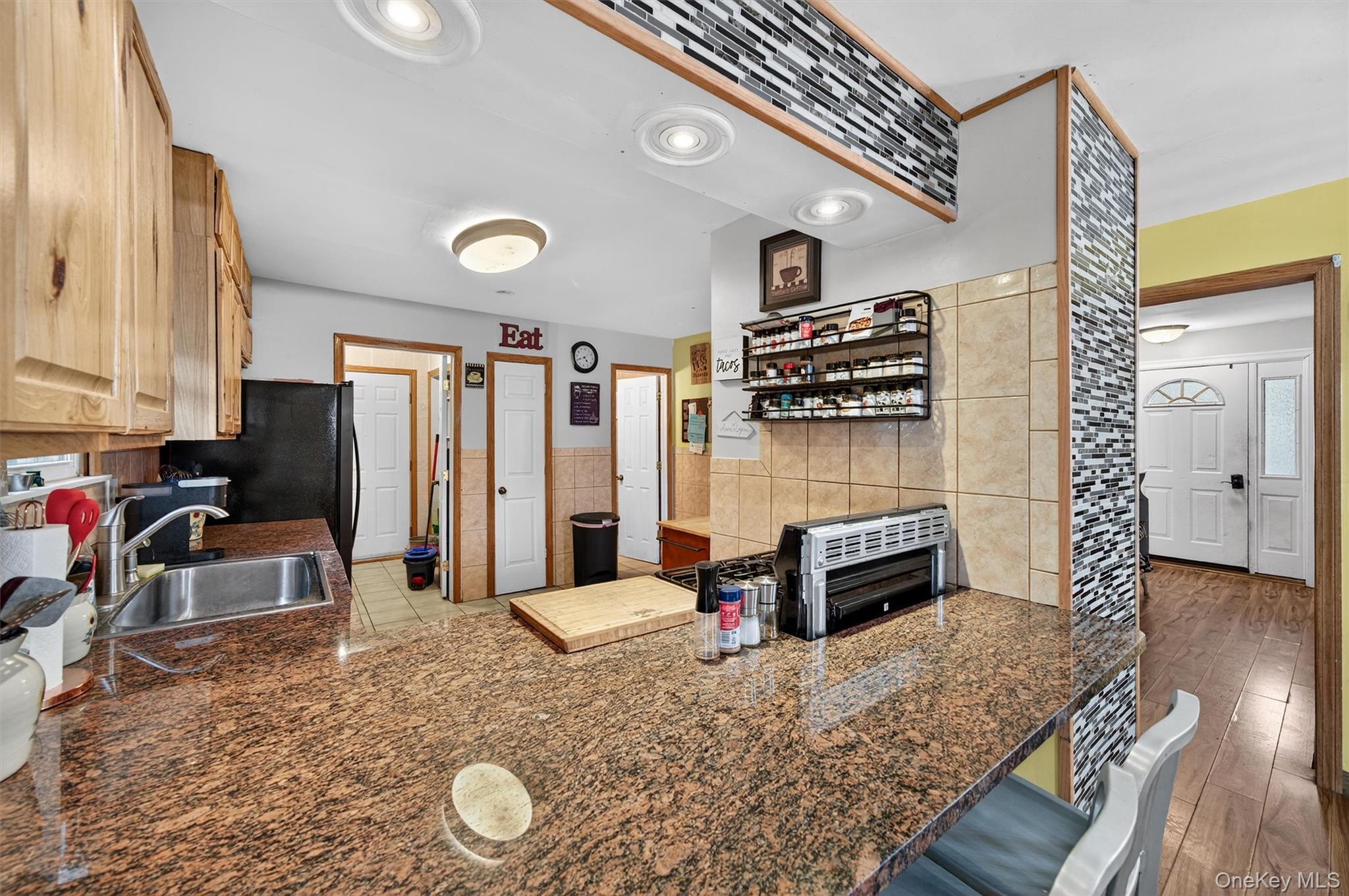 16 Oakland Avenue, Chester, NY 10918