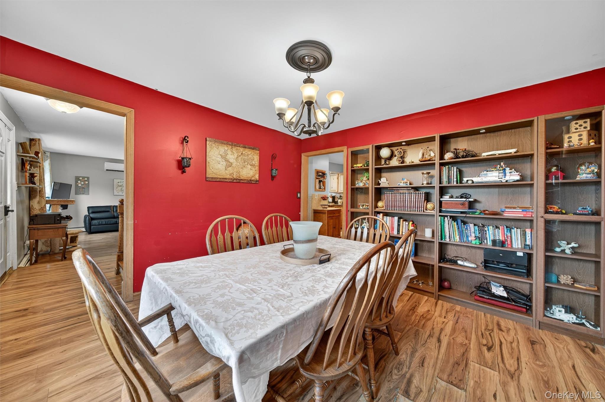 16 Oakland Avenue, Chester, NY 10918