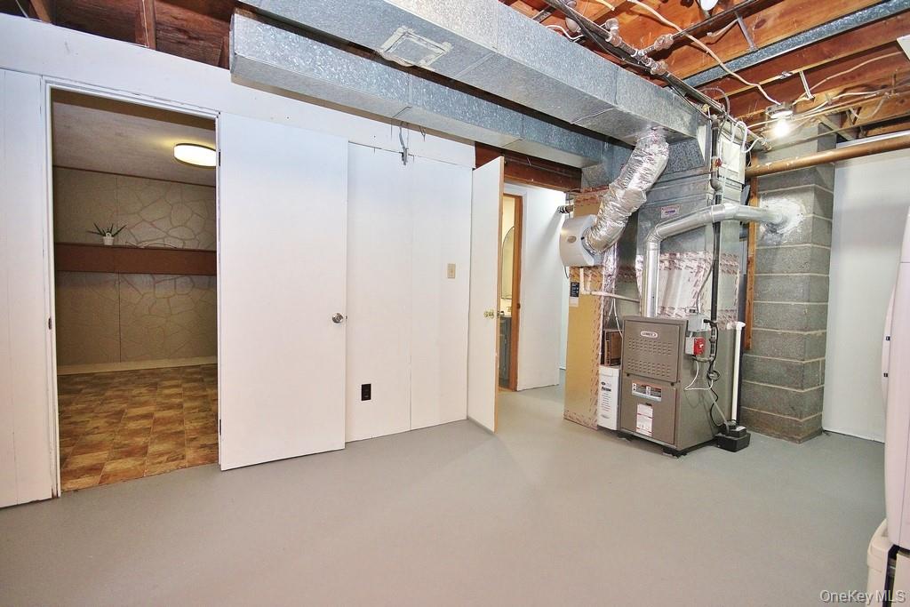 52 Scotchtown Drive, Middletown, NY 10941