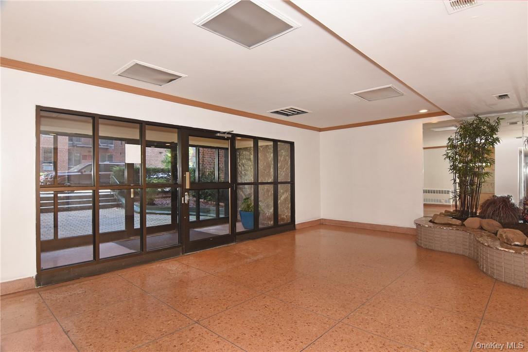 2165 Matthews Avenue # 4A, Bronx, NY 10462