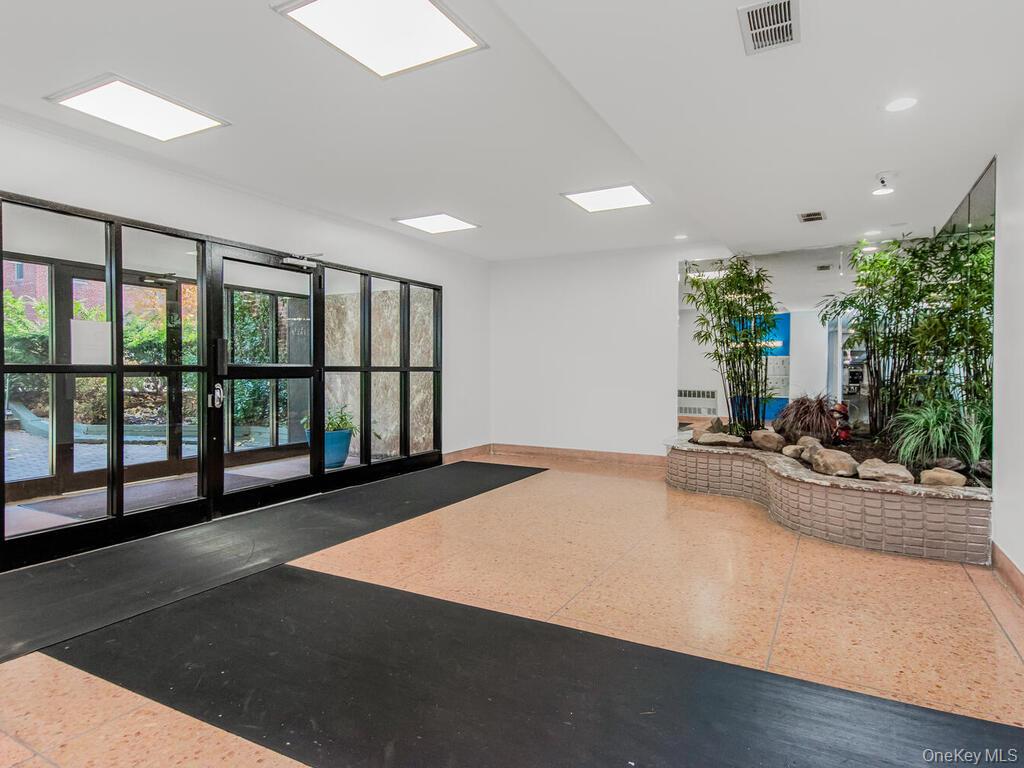 2165 Matthews Avenue # 4A, Bronx, NY 10462