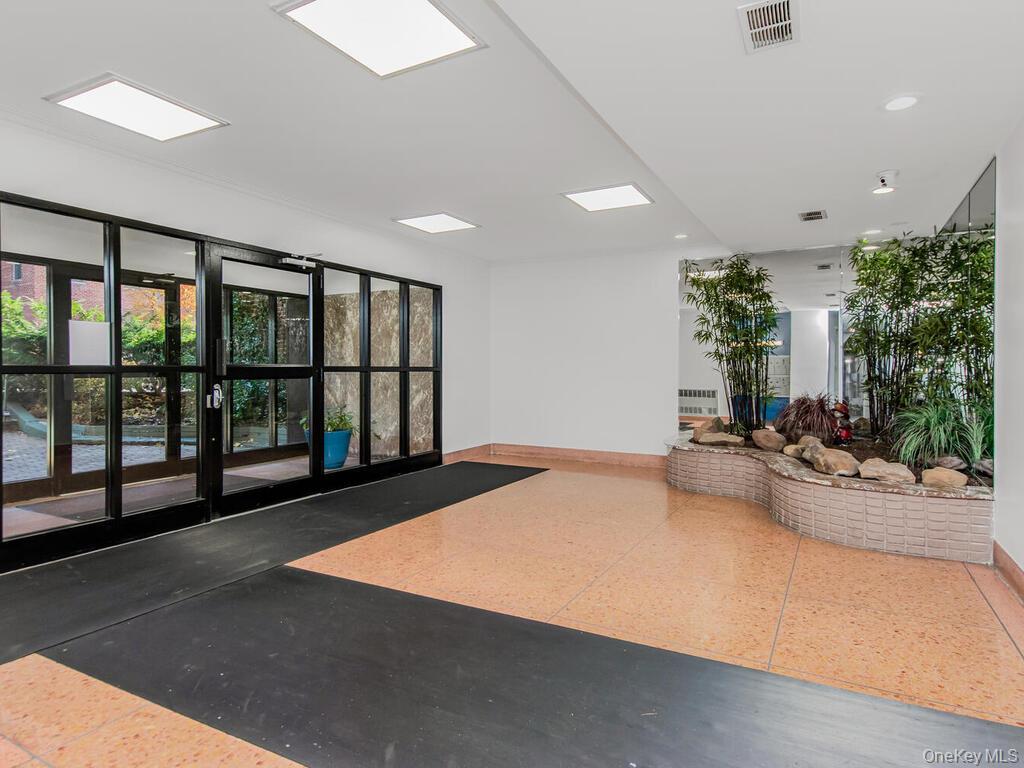 2165 Matthews Avenue # 4A, Bronx, NY 10462