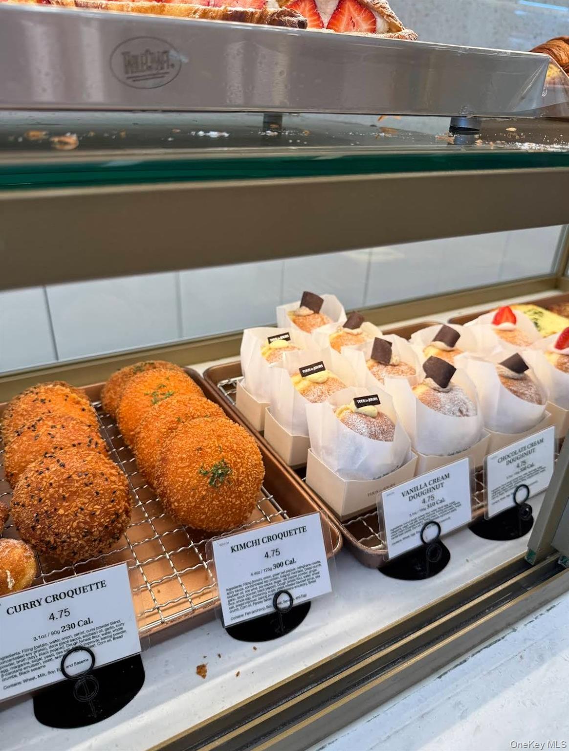 1 Miller Place # D, Smithtown, NY 11787