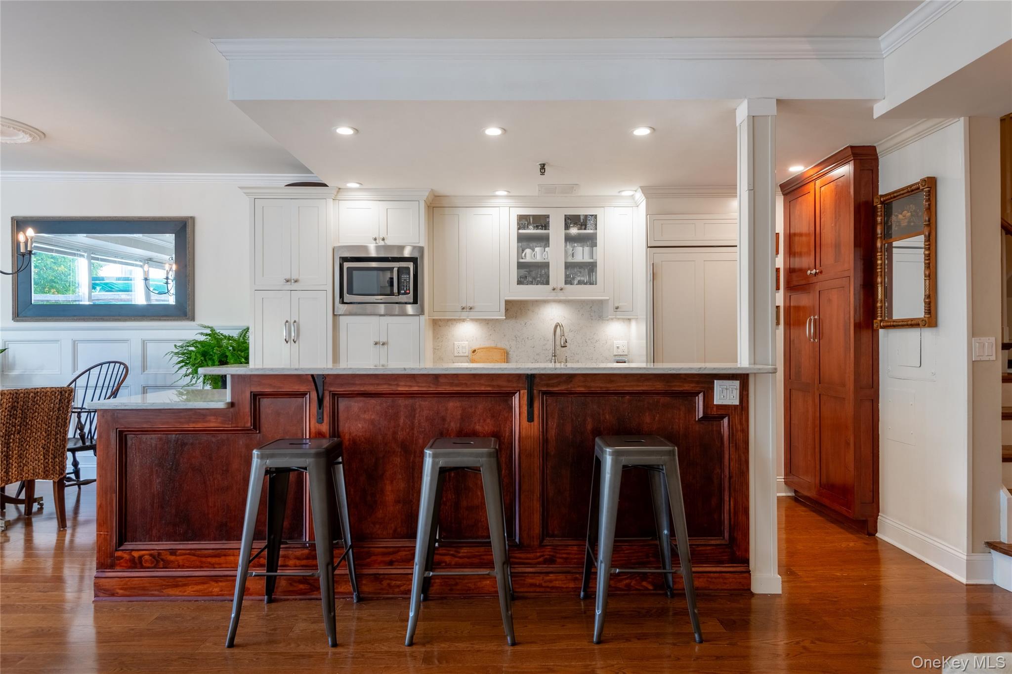 100 Hilton Avenue # M4, Garden City, NY 11530