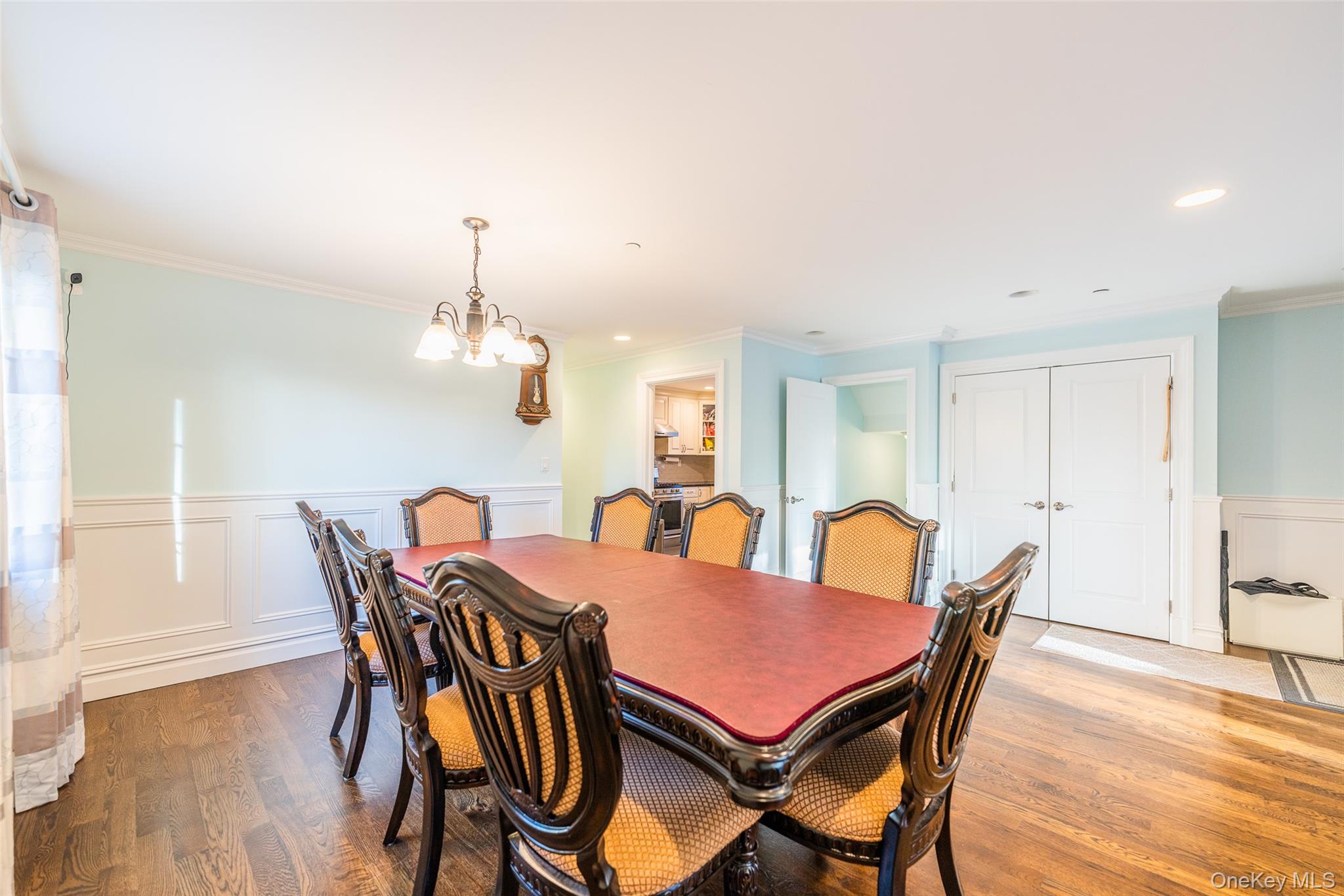 4515 Browvale Lane, Little Neck, NY 11362