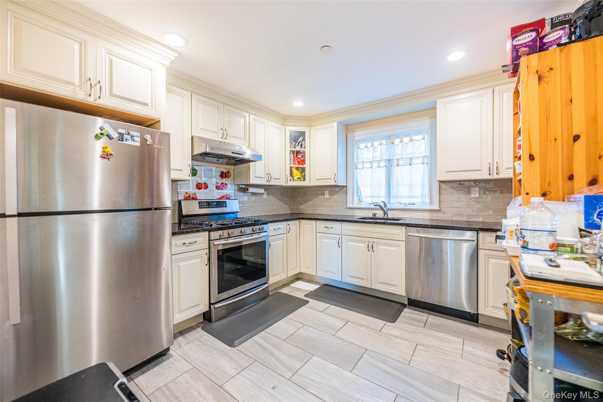 4515 Browvale Lane, Little Neck, NY 11362