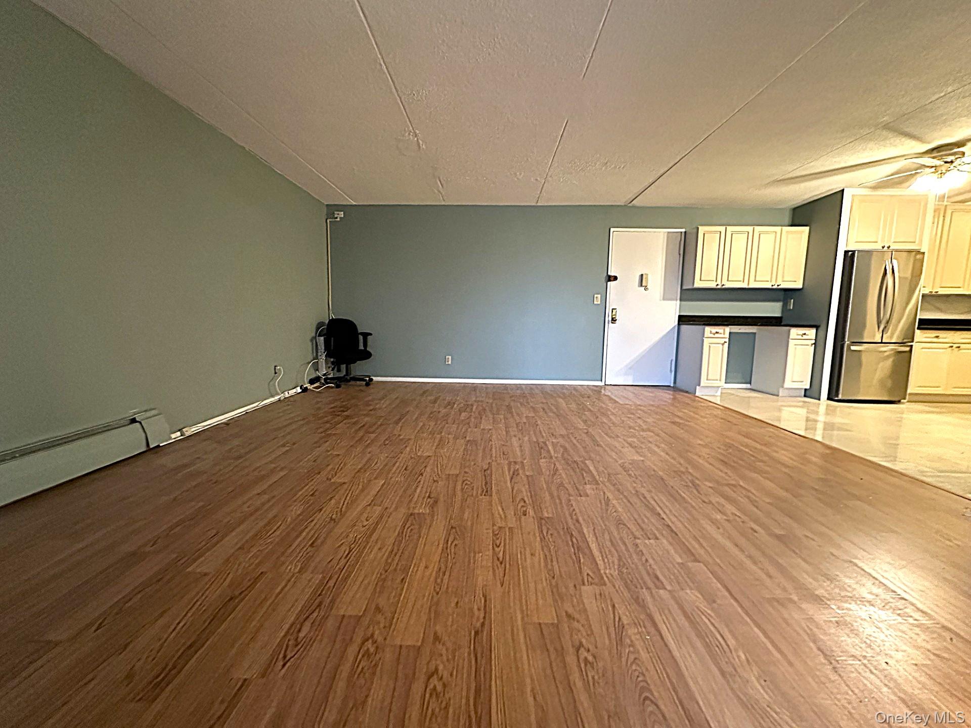 100 Diplomat Drive # 8J, Mount Kisco, NY 10549