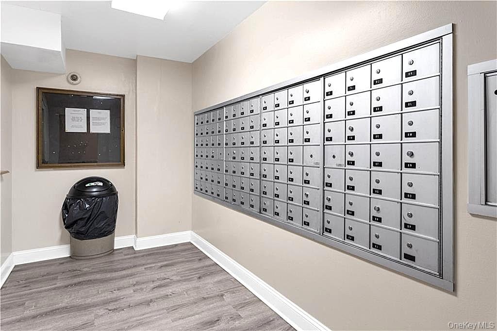 100 Diplomat Drive # 8J, Mount Kisco, NY 10549