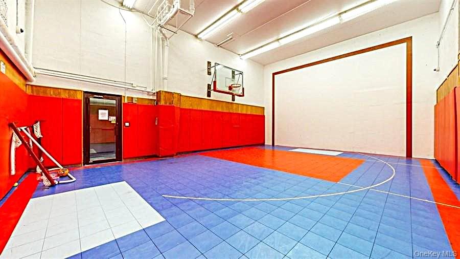 100 Diplomat Drive # 8J, Mount Kisco, NY 10549