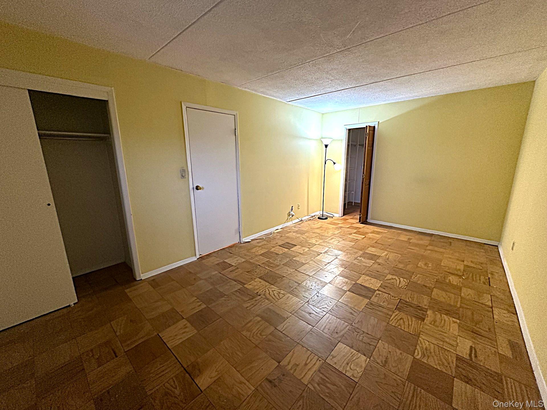 100 Diplomat Drive # 8J, Mount Kisco, NY 10549