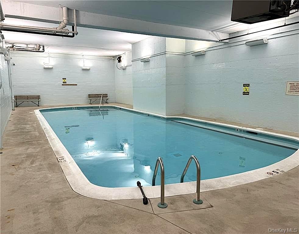 100 Diplomat Drive # 8J, Mount Kisco, NY 10549