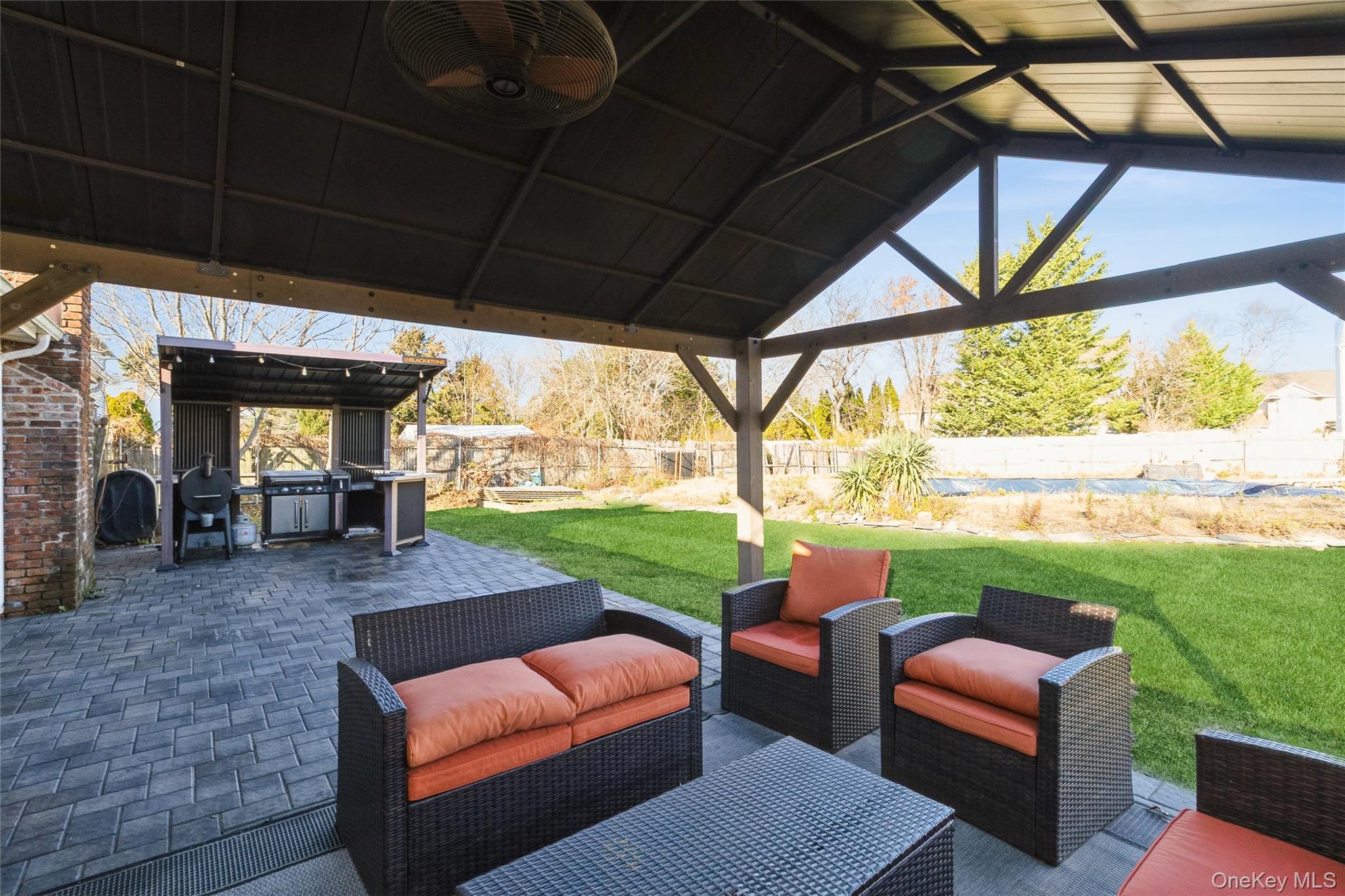 68 Oleeta Road, Mount Sinai, NY 11766