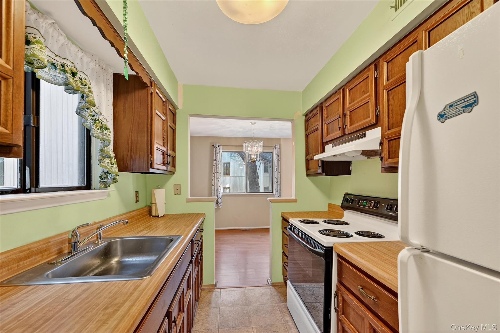 59 Sycamore Drive, Middletown, NY 10940