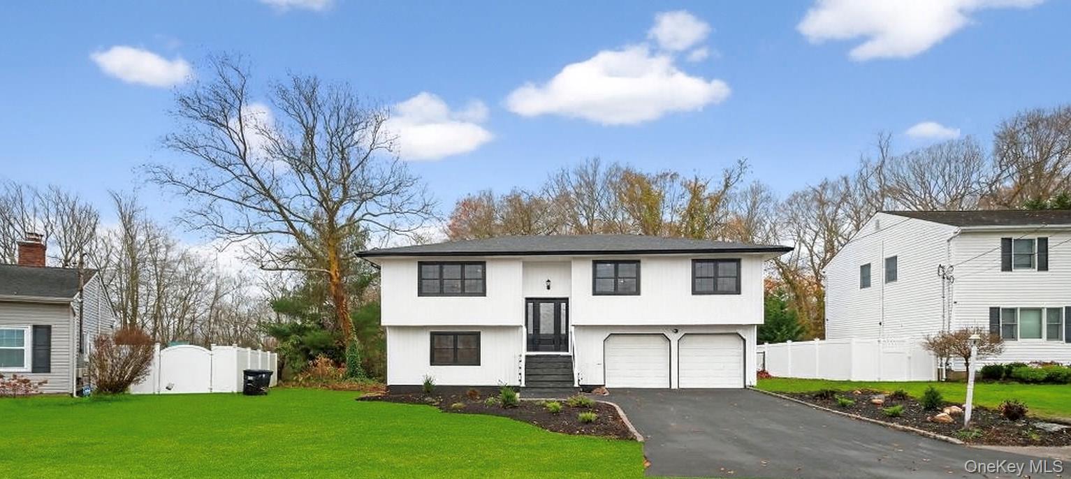 27 Claire Lane, Sayville, NY 11782