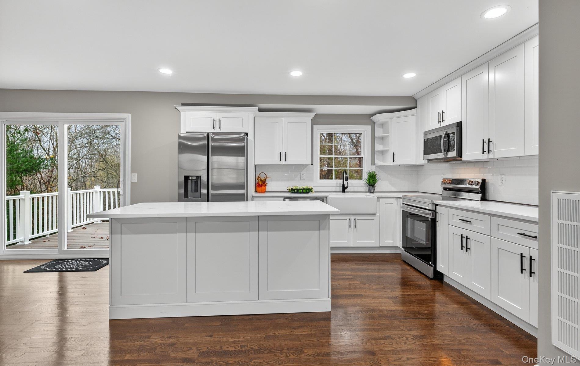 27 Claire Lane, Sayville, NY 11782