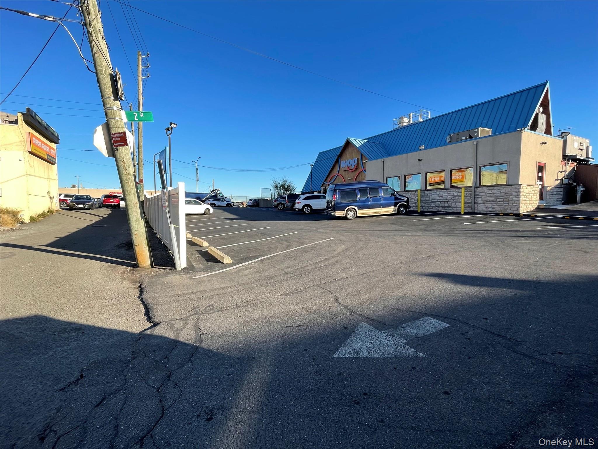 10 3rd Street, Rosedale, NY 11422