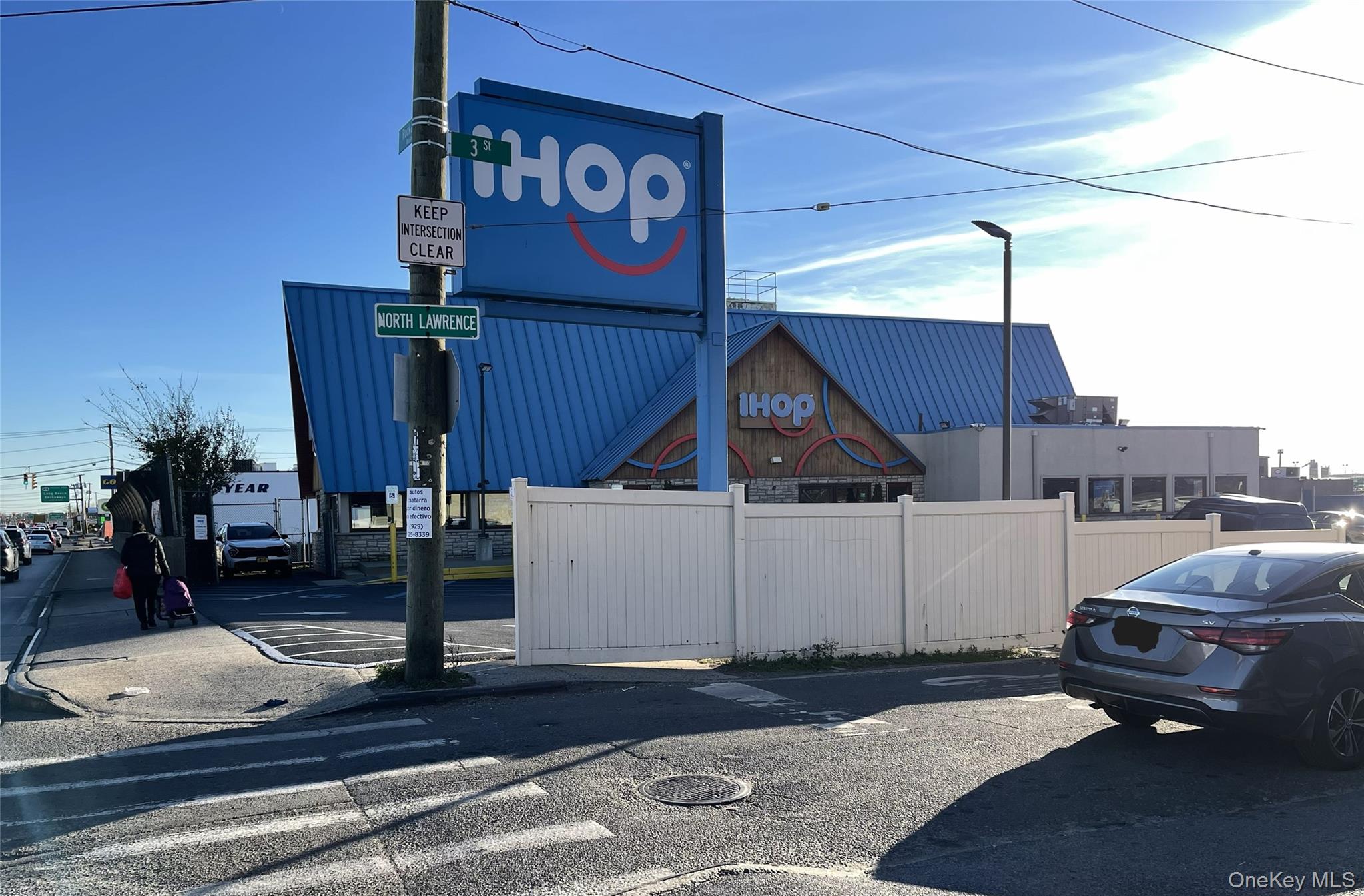 10 3rd Street, Rosedale, NY 11422