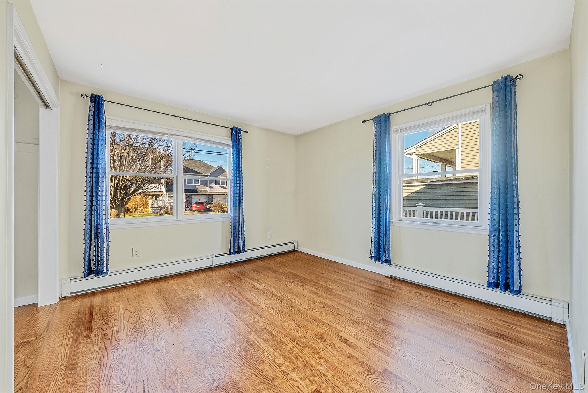 38 Berger Avenue, Amityville, NY 11701