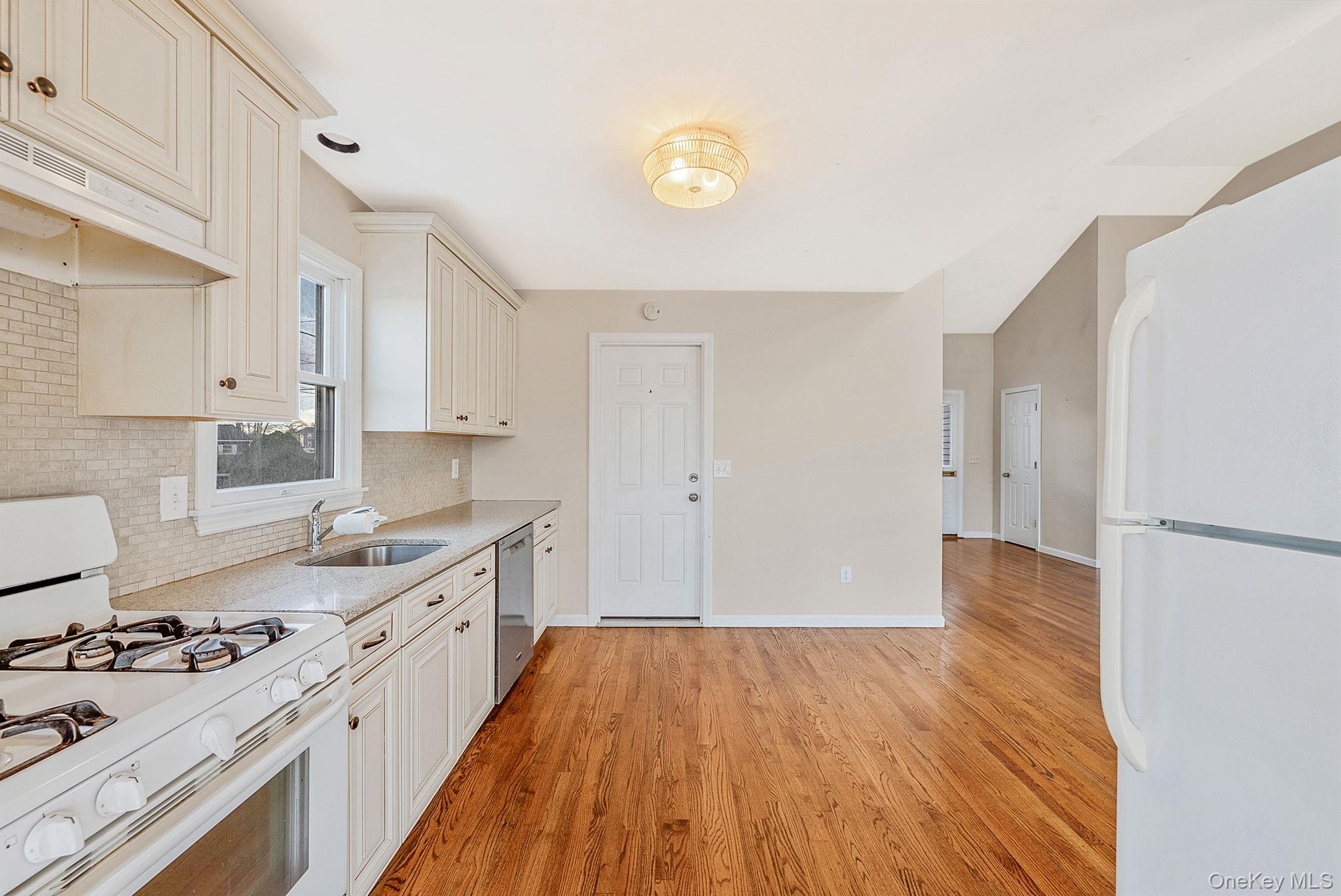 38 Berger Avenue, Amityville, NY 11701