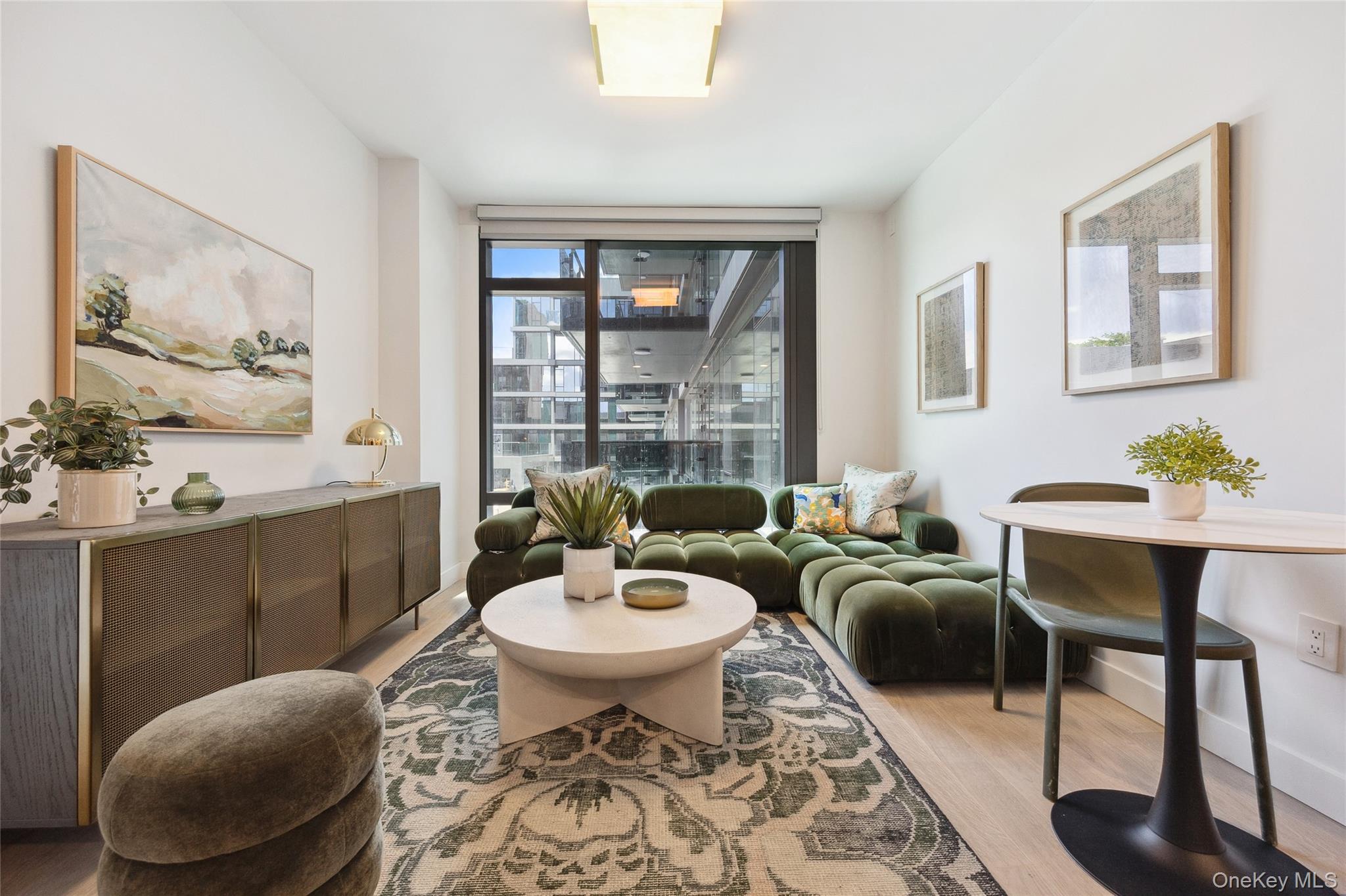 38-20 Parsons Boulevard # 302, Flushing, NY 11354