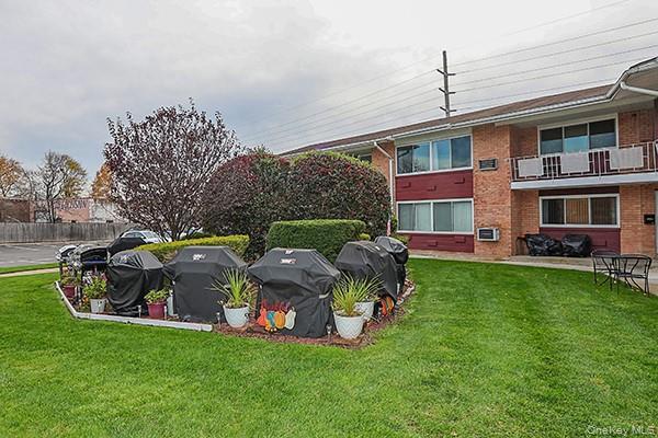 400 Fulton Street # 14C, Farmingdale, NY 11735