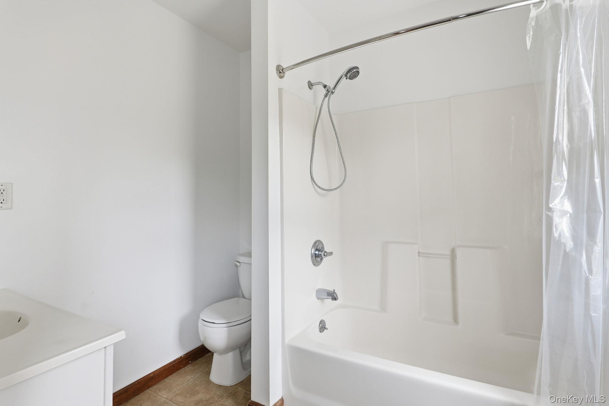 708 Burlingham Road, Pine Bush, NY 12566