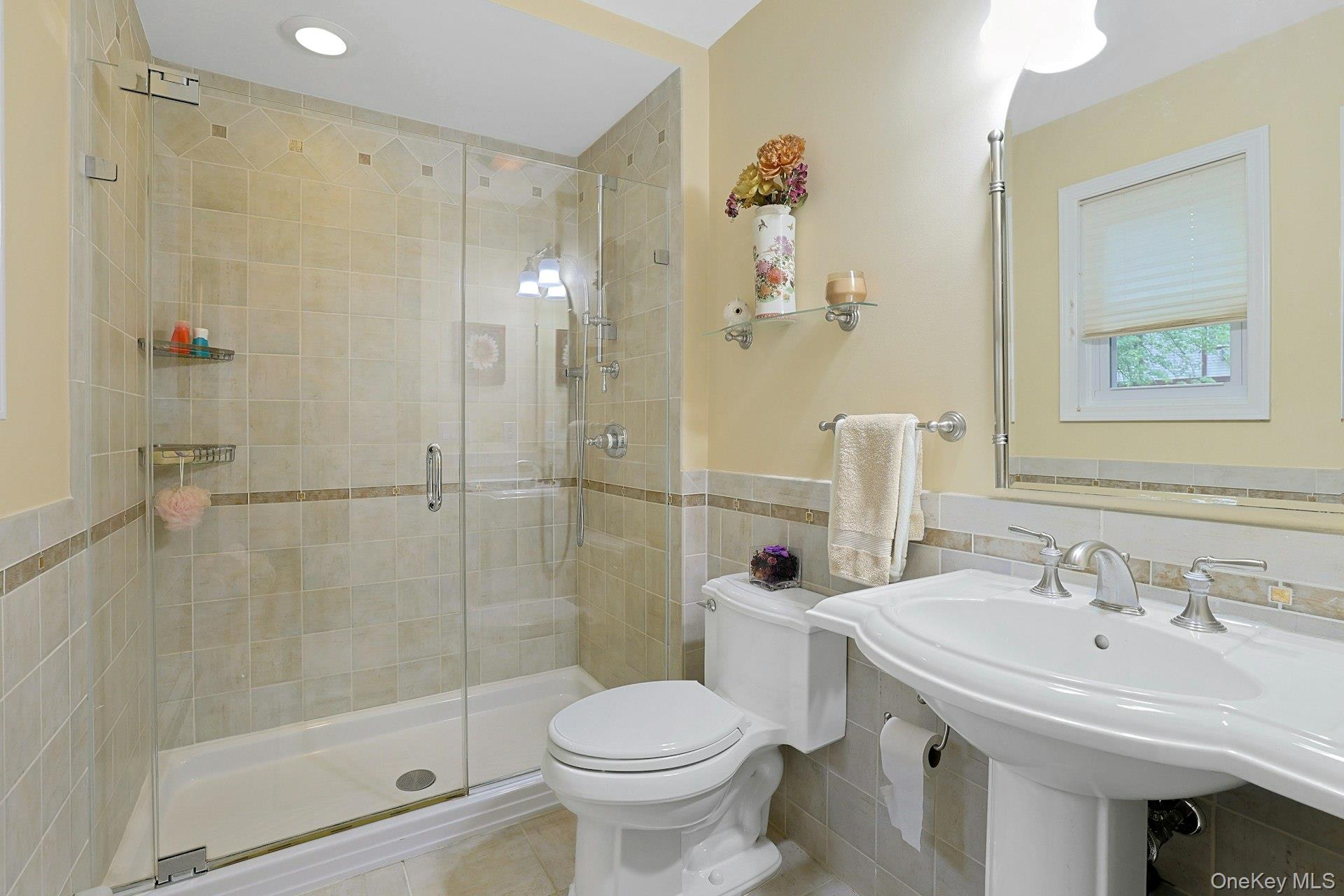 9 Somerset Drive # 11F, Suffern, NY 10901