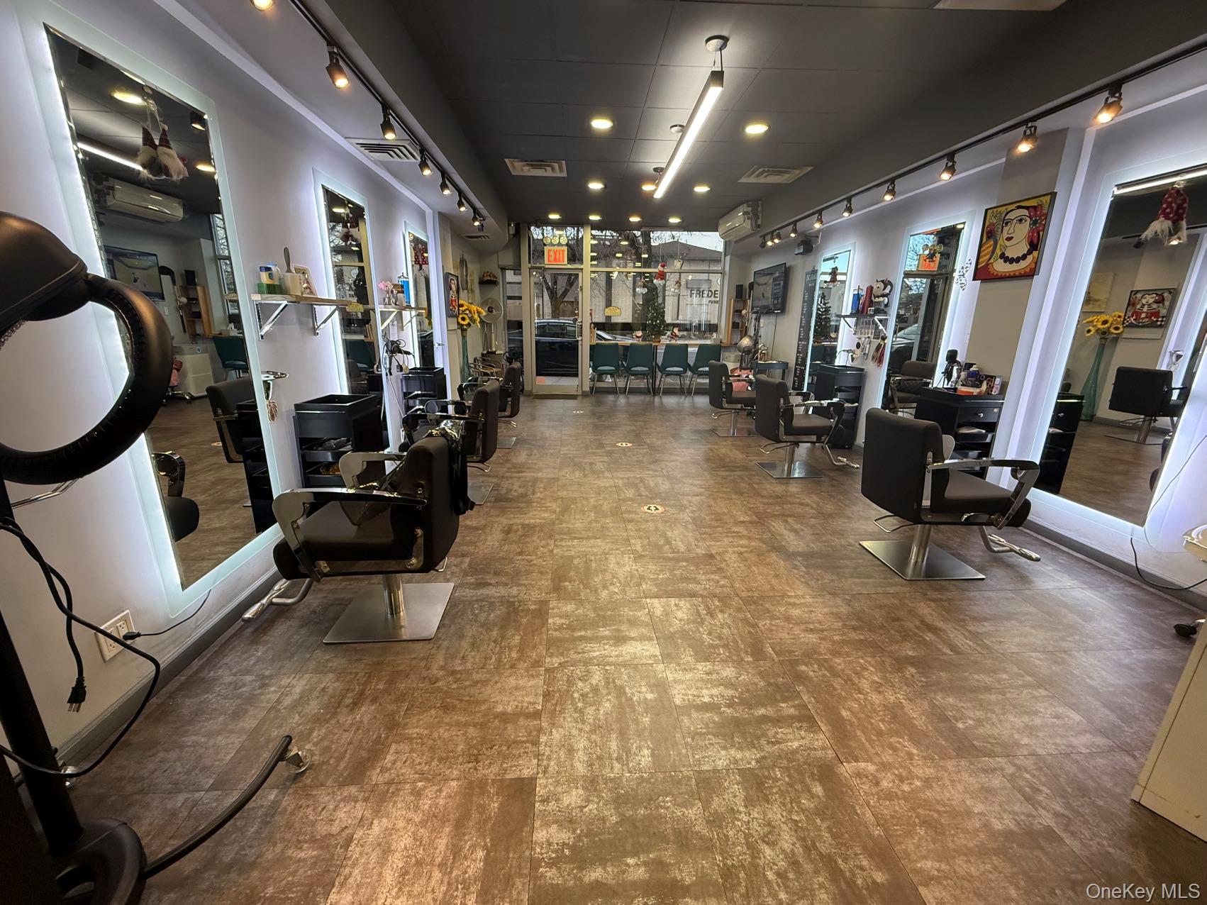 192-16 Northern Blvd, Flushing, NY 11358