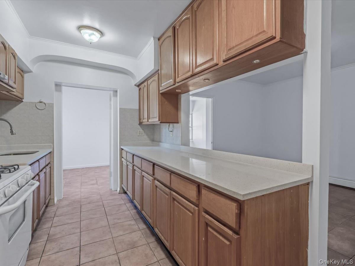 33-05 143rd Street # 1405, Flushing, NY 11354