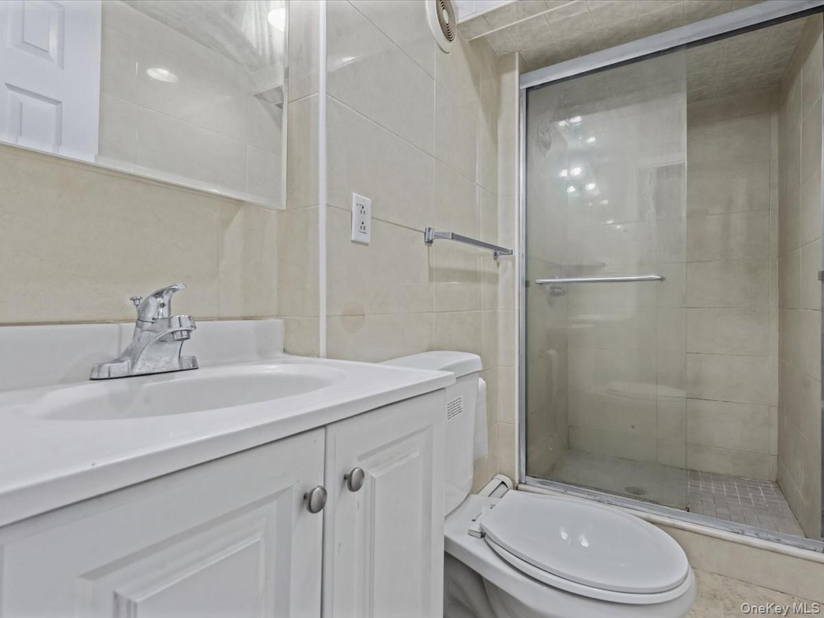 33-05 143rd Street # 1405, Flushing, NY 11354