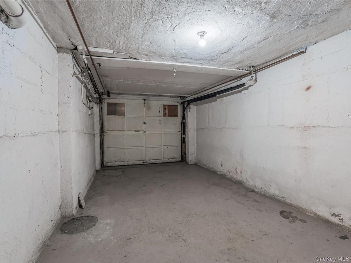 33-05 143rd Street # 1405, Flushing, NY 11354