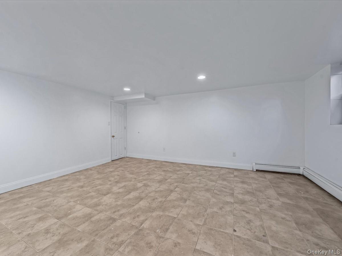 33-05 143rd Street # 1405, Flushing, NY 11354