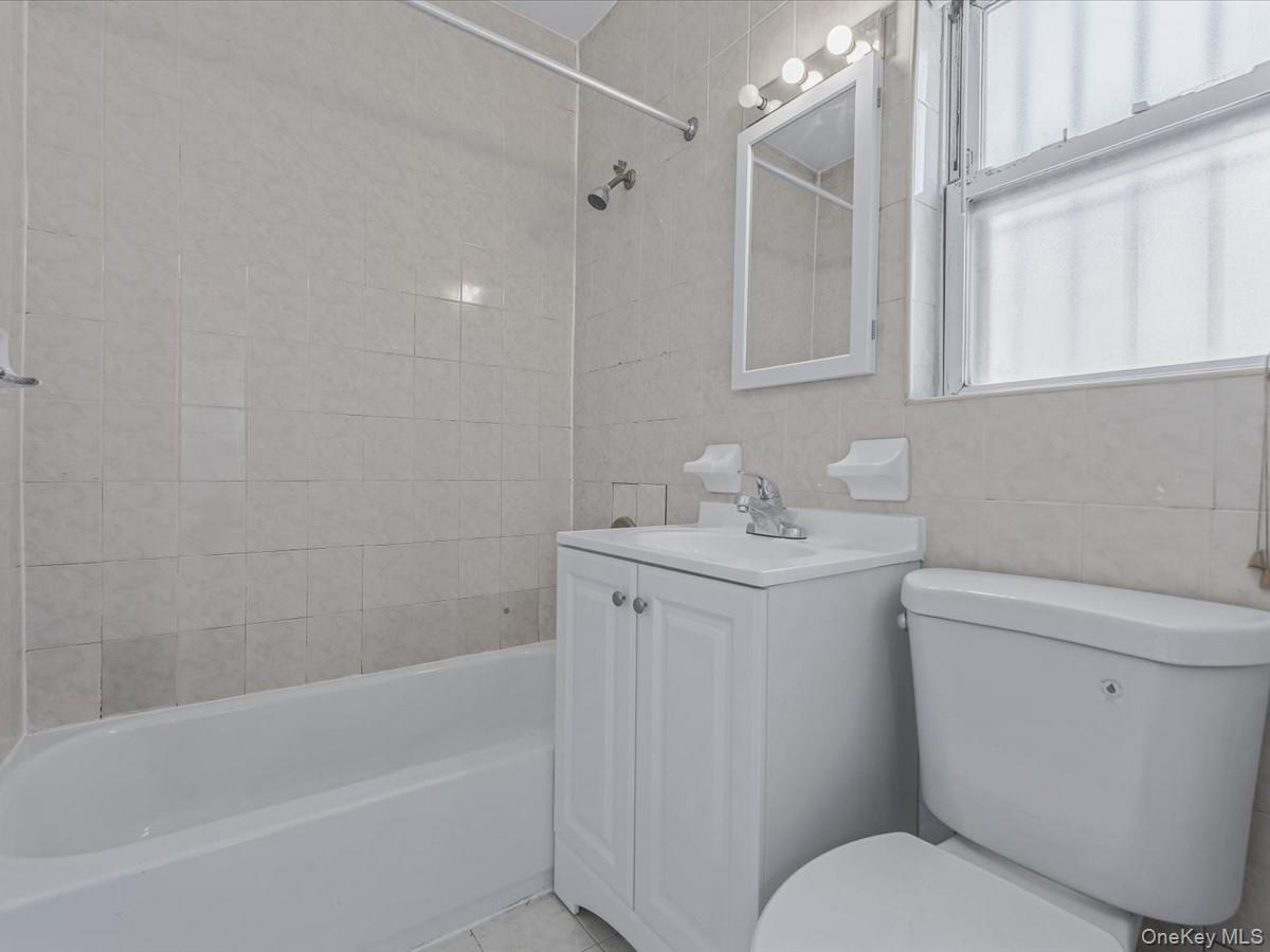 33-05 143rd Street # 1405, Flushing, NY 11354