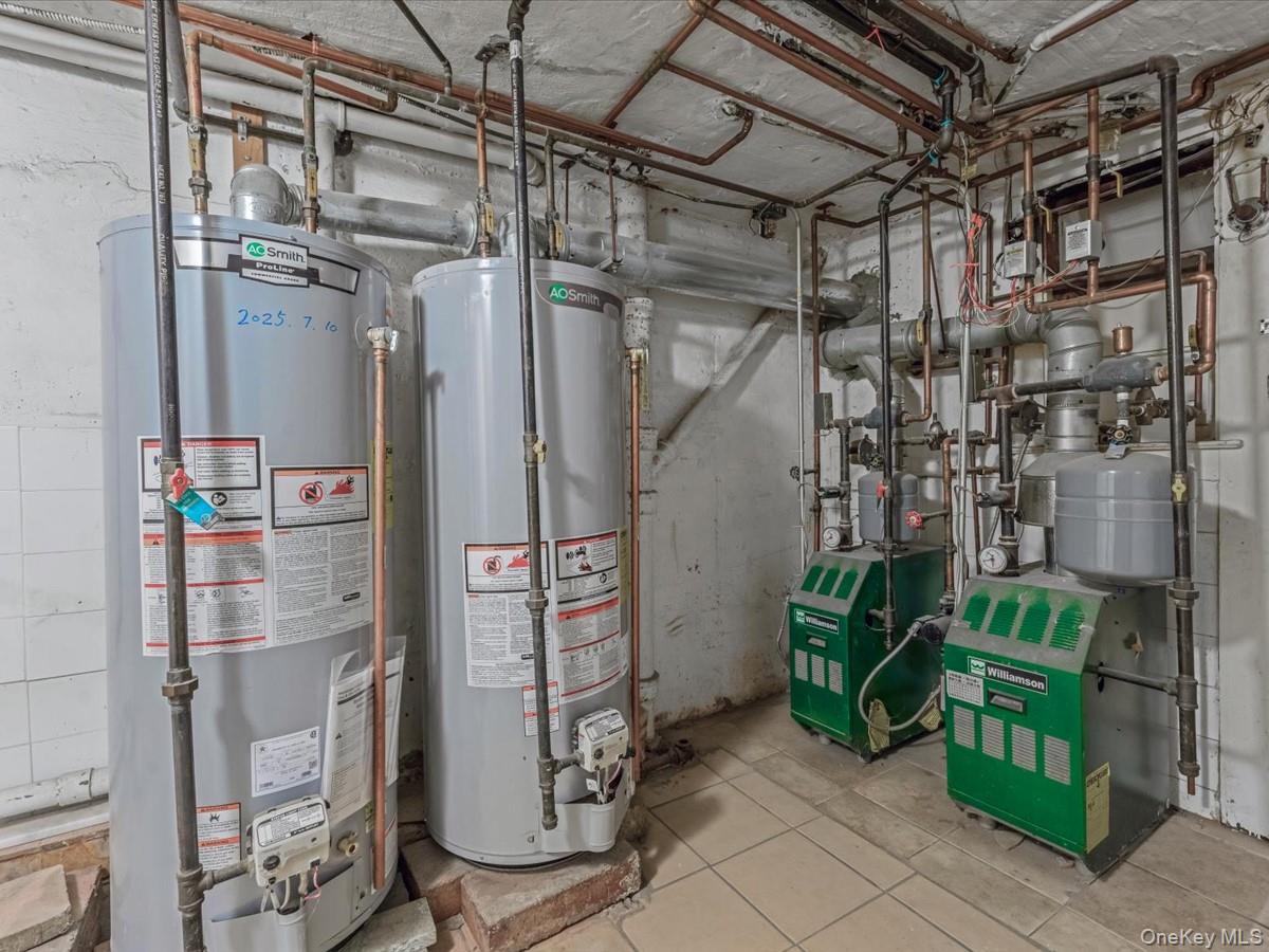 33-05 143rd Street # 1405, Flushing, NY 11354