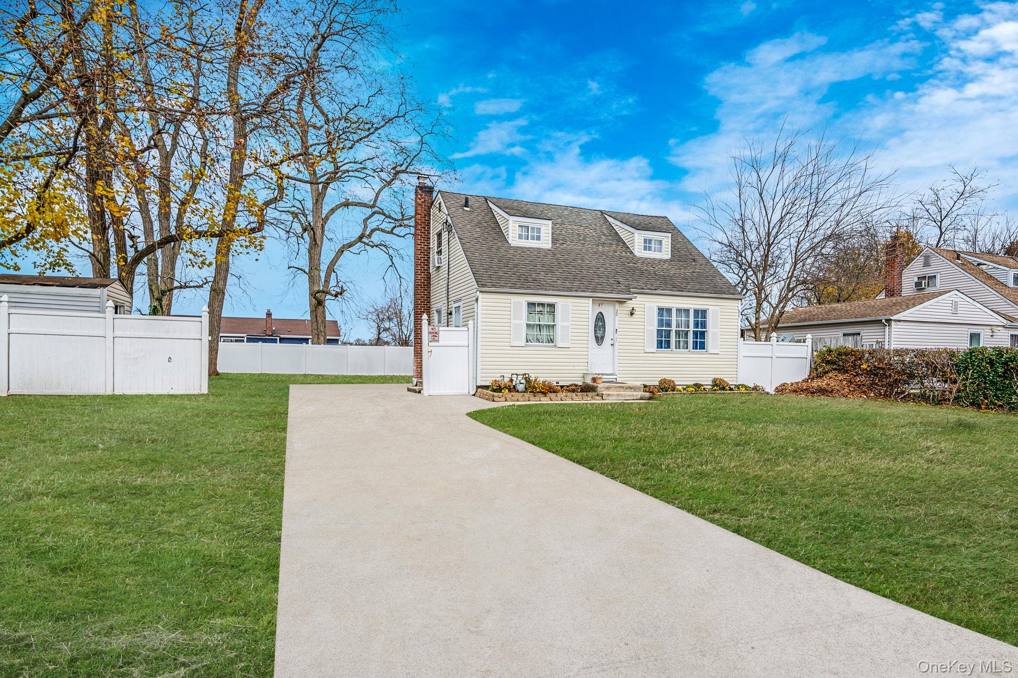 47 Satinwood Street, Central Islip, NY 11722