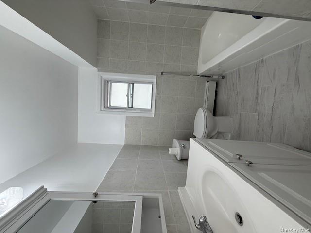 58 W Mineola Avenue, Valley Stream, NY 11580