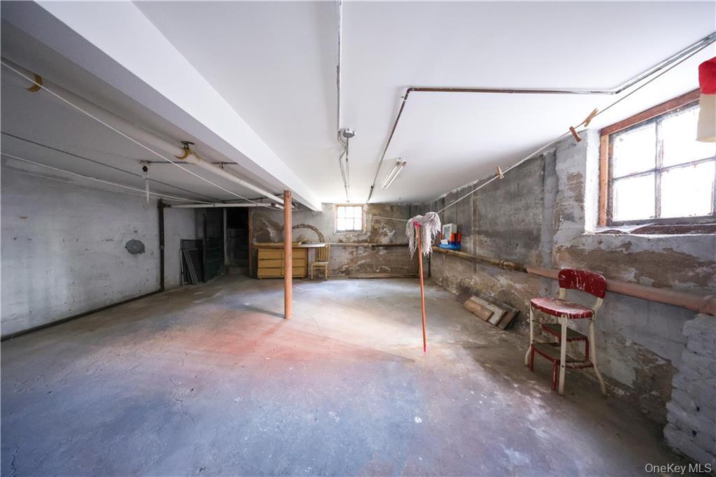 2176 E 13th Street, Brooklyn, NY 11229