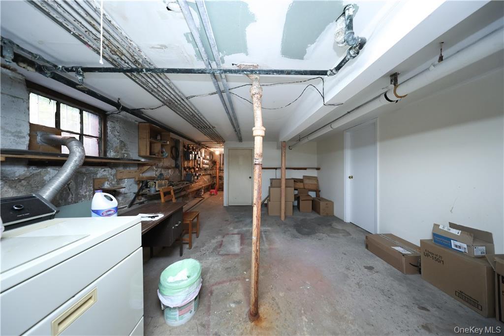 2176 E 13th Street, Brooklyn, NY 11229