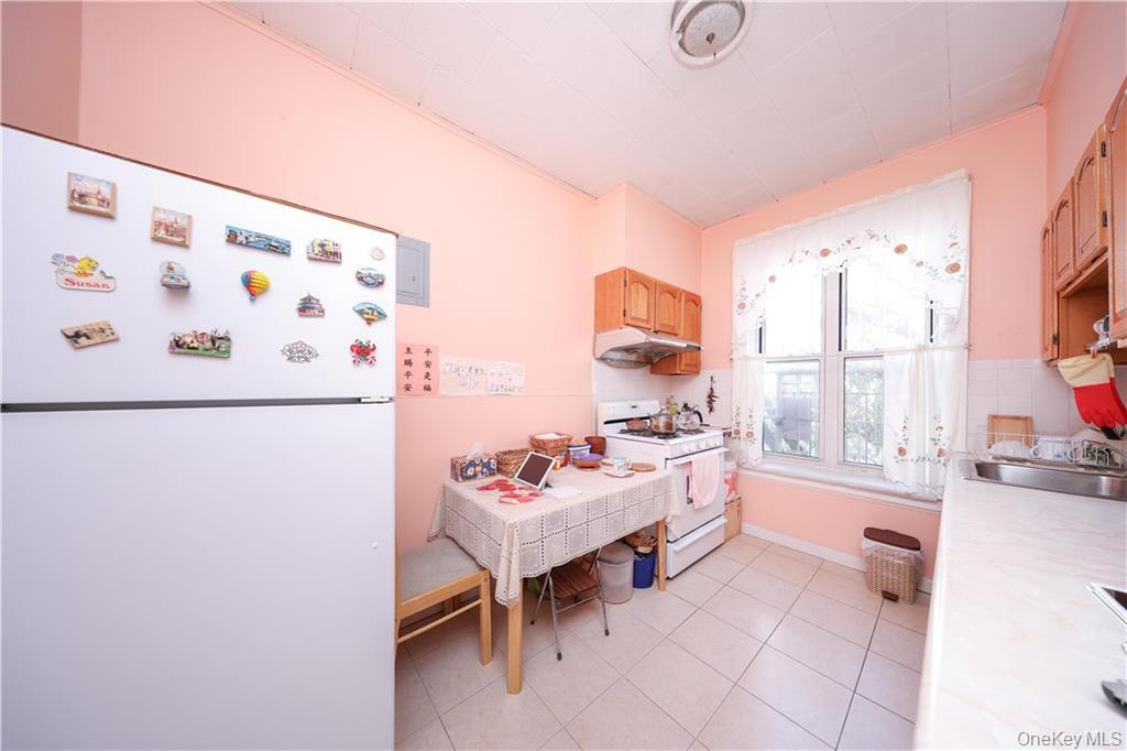 2176 E 13th Street, Brooklyn, NY 11229