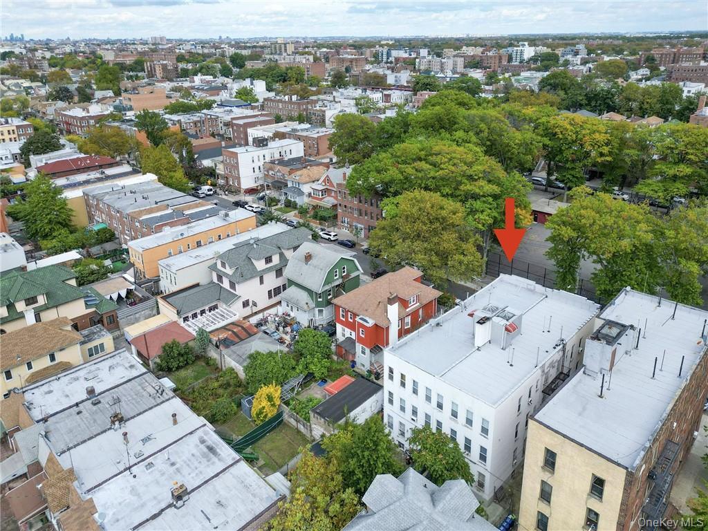 2176 E 13th Street, Brooklyn, NY 11229