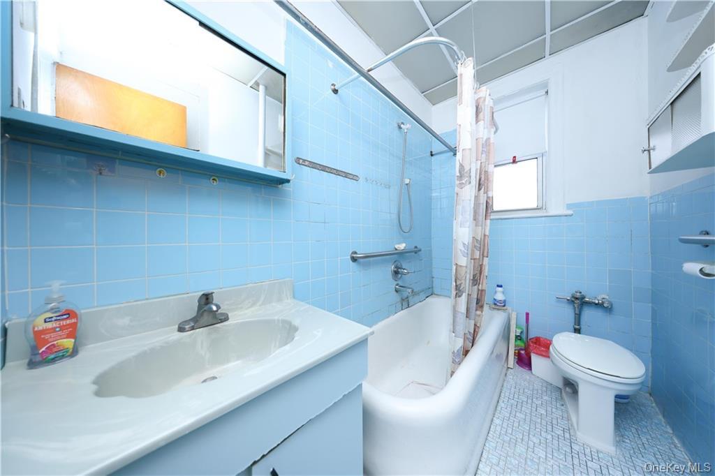 2176 E 13th Street, Brooklyn, NY 11229