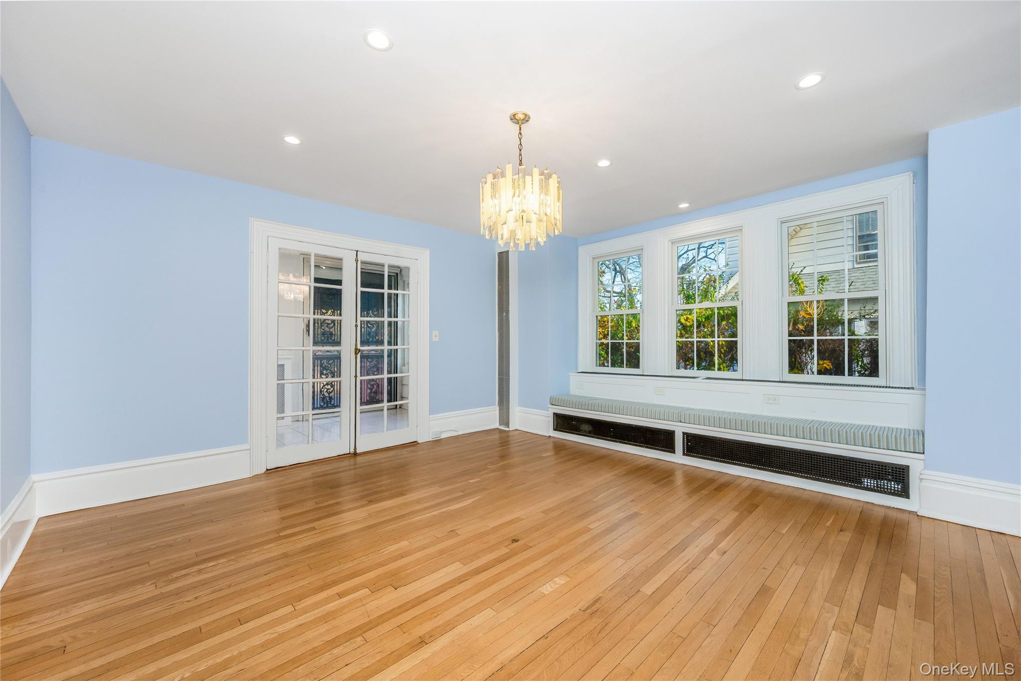 41 French Ridge, New Rochelle, NY 10801