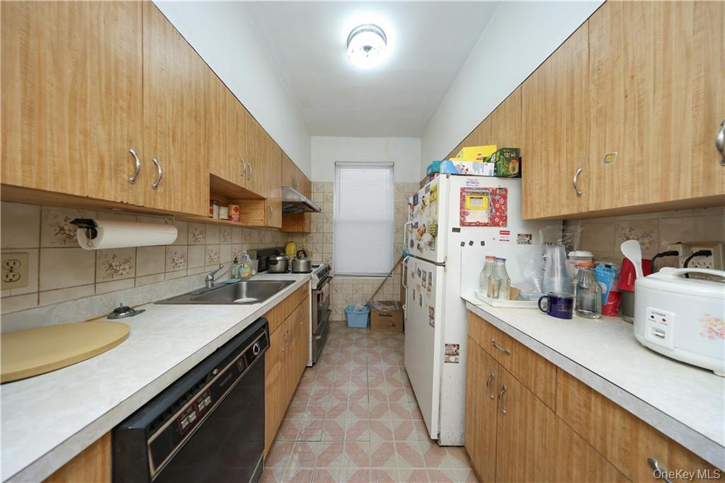 2284 E 22nd Street, Brooklyn, NY 11229
