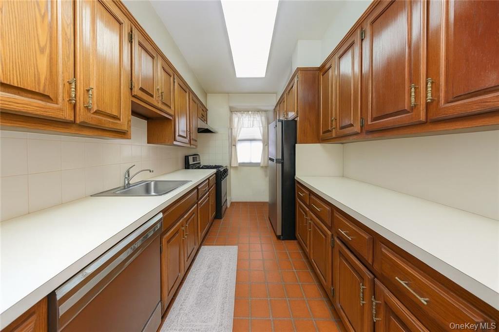 2284 E 22nd Street, Brooklyn, NY 11229