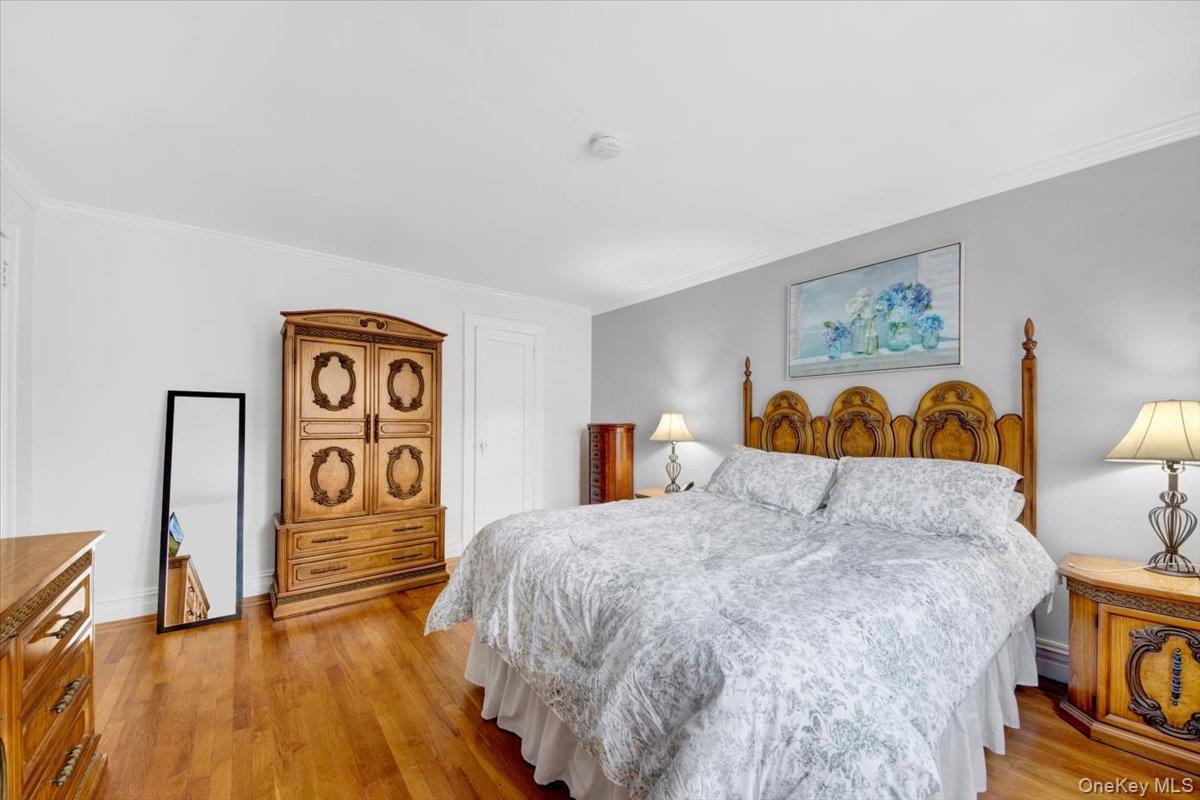 2529 Westervelt Avenue, Bronx, NY 10469